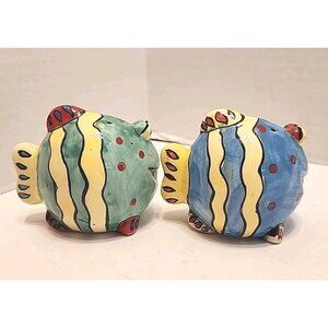 Pair Of Ceramic Tropical Fish Salt And Pepper Shakers Colorful Nautical Ocean